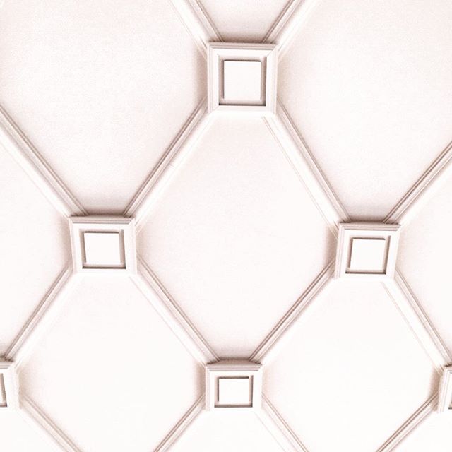 The difference between something good and something great is in the detail. Interior ceiling detail. #ceiling #design #lines #vanarch #architecture #detail #house #home #interior #luxury