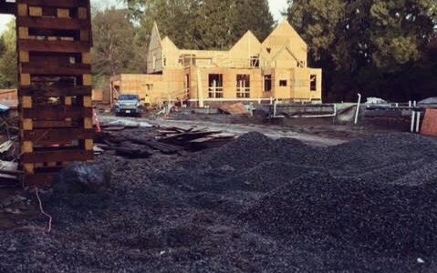 Significant progress at this Heritage Residence site! Second floor exterior walls underway, will be moving onto trusses for the roof and interior framing walls.